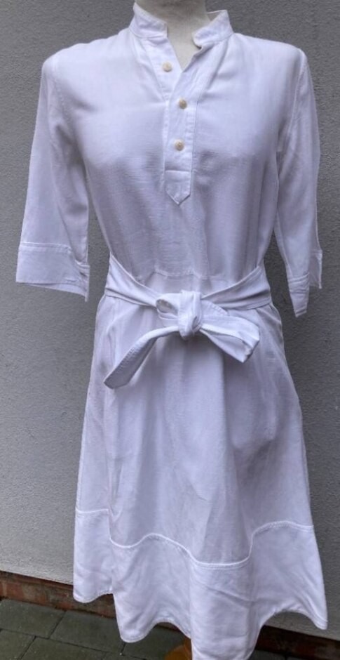 A P C Long Linen Pocket Dress White Size: 8