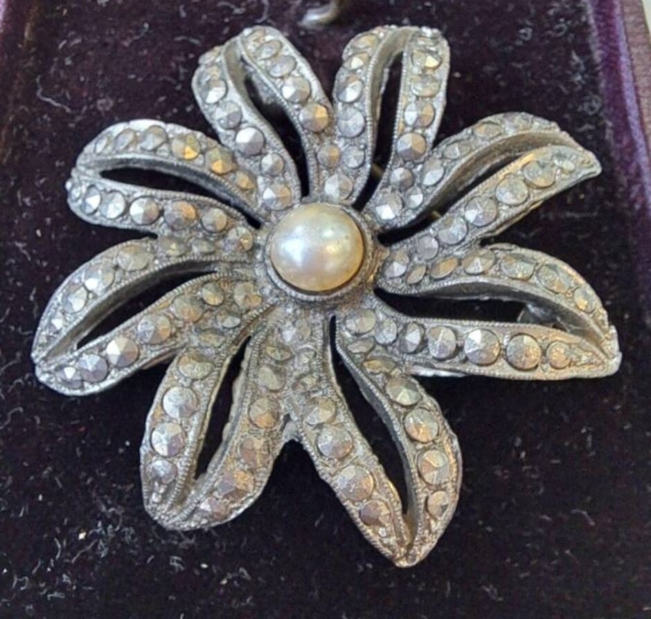 Vintage Marcasite & Faux Pearl White Metal Flower Brooch
