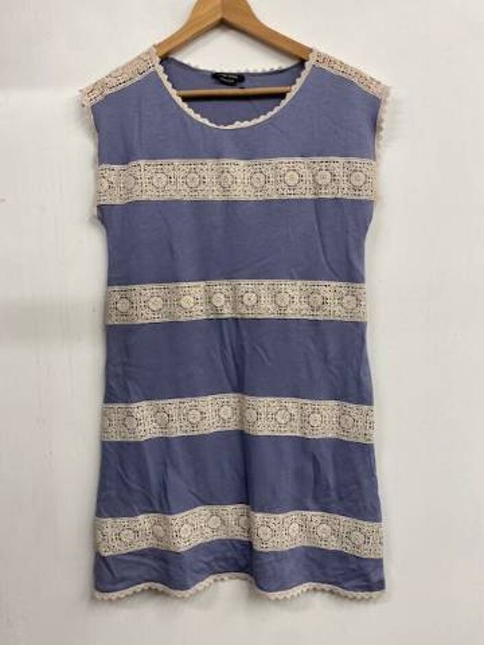 River Island Lace Trim T Shirt Dress Steel Blue Size: 10