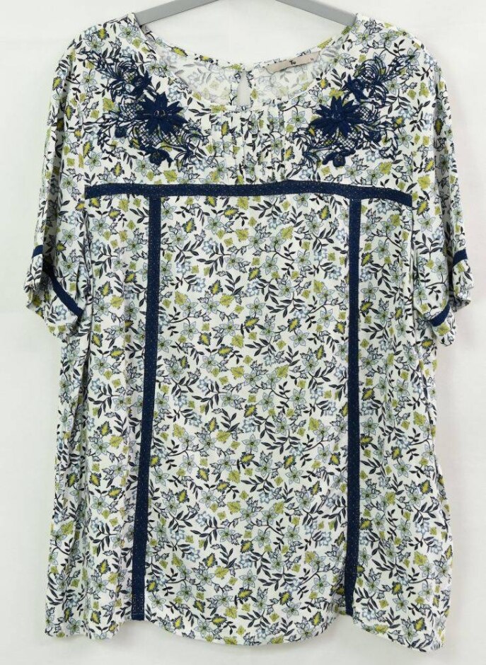Tu Floral Short Sleeve Top White/blue Size: 16