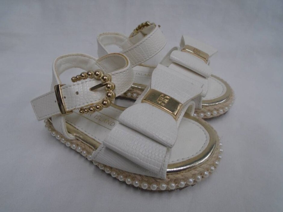 River Island Sandals With Pearl Detail New White/gold Size: 4 Infant