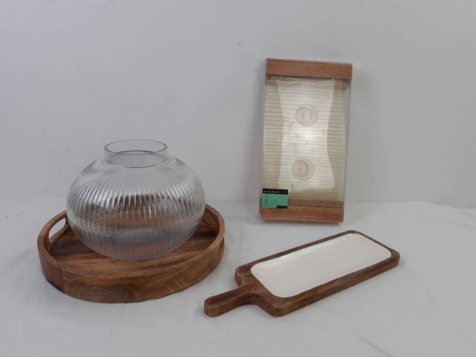 Wood & Glass Bundle X 4 Foodwarmer, Foodplatter, Tray & Vase Used