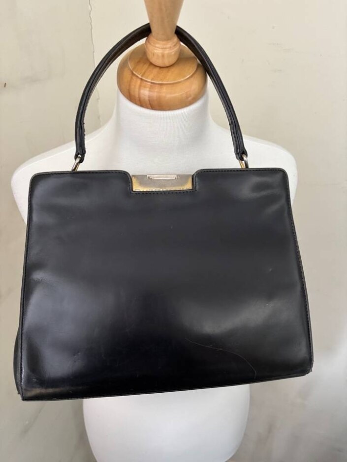 Women Black Gucci Handbag