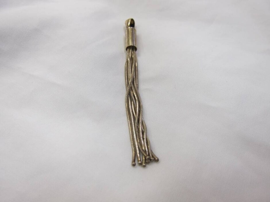 Vintage-style Gold-tone Tassel Pendant Charm