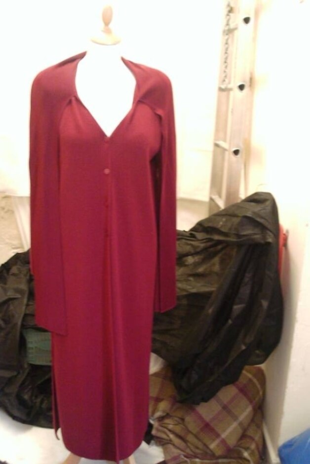 Country Casuals Long Cardigan Red Size: S