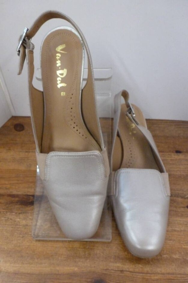 Beautiful Van-dal Metallic Oyster Sling Back Shoes Size 4.5 Eu 37.5