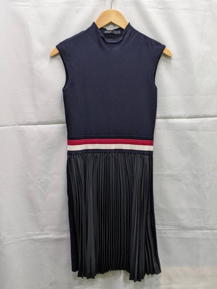 Karen Millen Sleeveless Knit Dress Dark Navy Size: 6