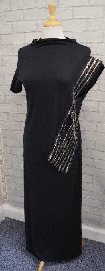 Composition Sur Etiquette  Zip Dress  Black  Size: M