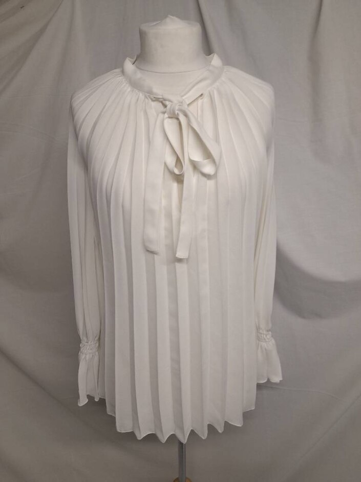 Zara Pleated Bow Tie Blouse Cream Size: S