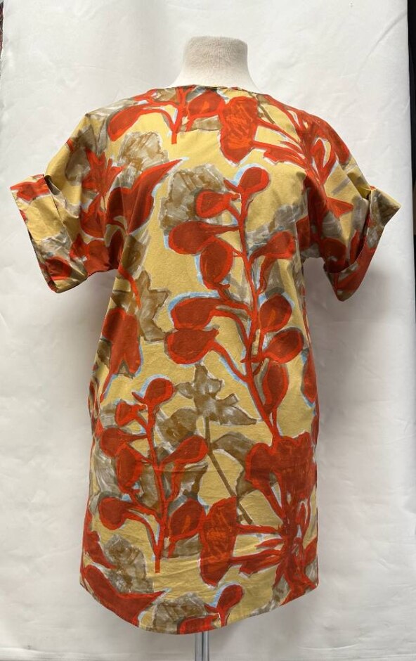 Cos Cap Sleeved Knee Length Dress Red/beige/cream Size: 34