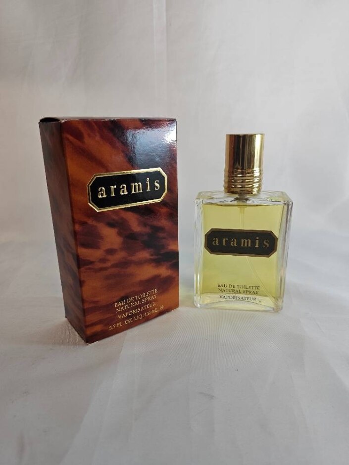 Aramis Classic Eau De Toilette Spray 110ml