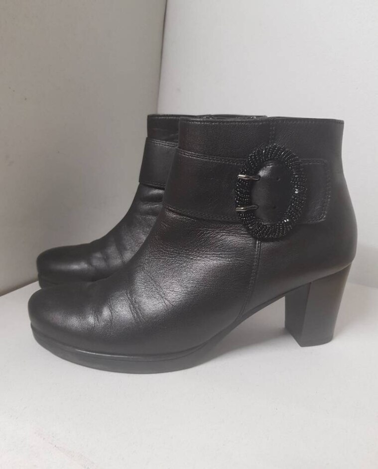 Womens Gabor Comfort G Leather Black Ankle Boots With Heel. Size 6