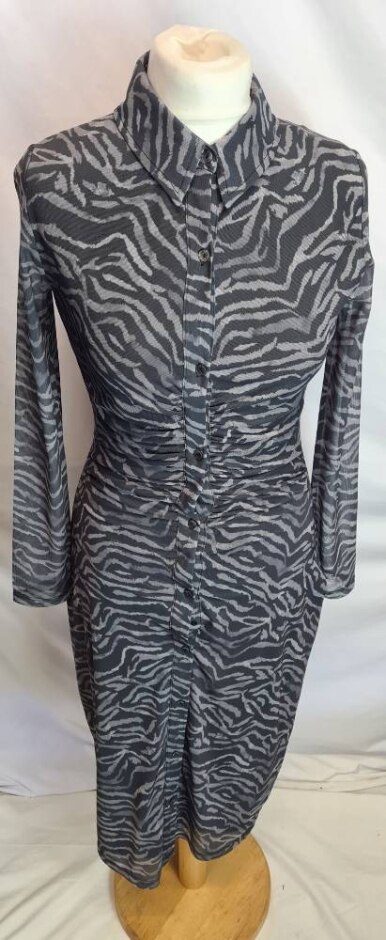 Sosander Zebra Print Mesh Shirt Dress Grey Size: 8