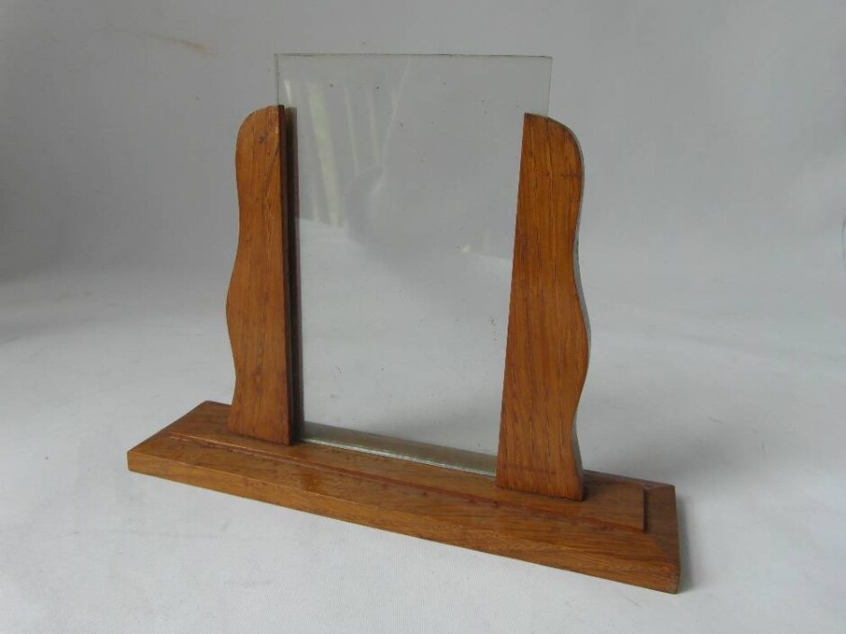 Vintage 1940 Oak Picture Frame.