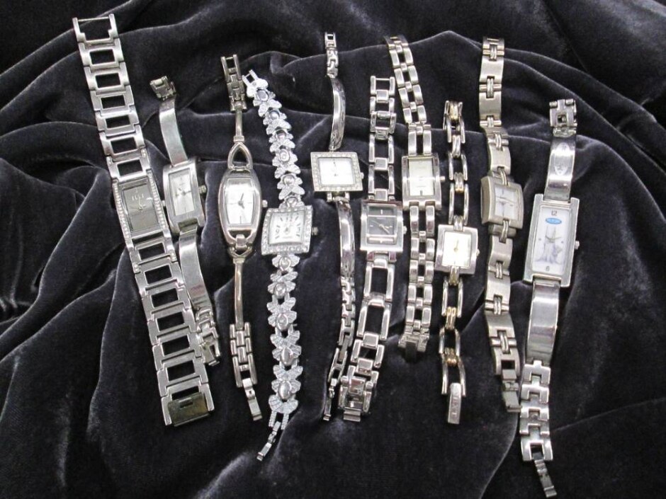10 Ladies Watches Square Faced