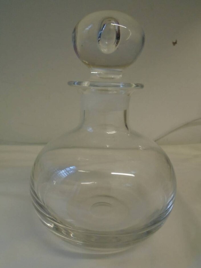 Darlington Round Glass Vase With Stopper