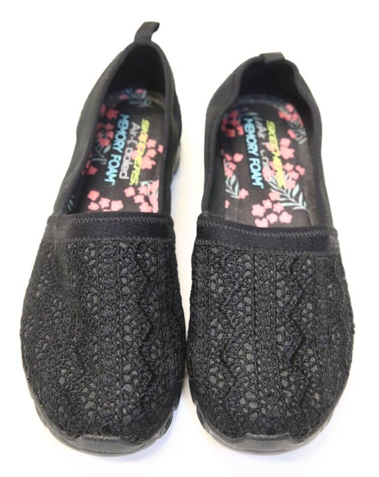 Skechers Slip On Shoes. Black. Size 5