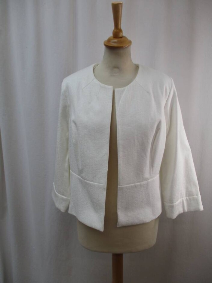 Roman Short Jacket Ivory Size: 18