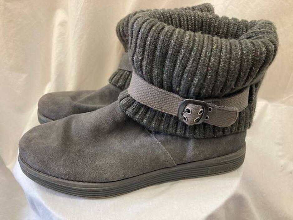 Skechers Boot Sock Grey Suede Size Uk7
