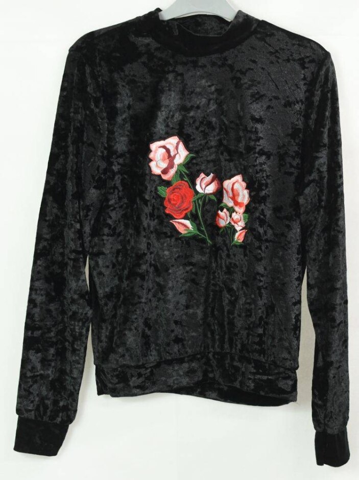 Missi Velvety Like Top With Roses  Black Size: S