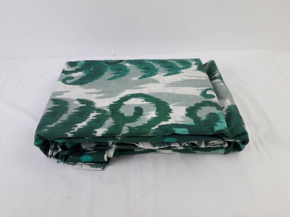 Unbranded Printed Duvet Cover Size: Double Colour: Green Mix New