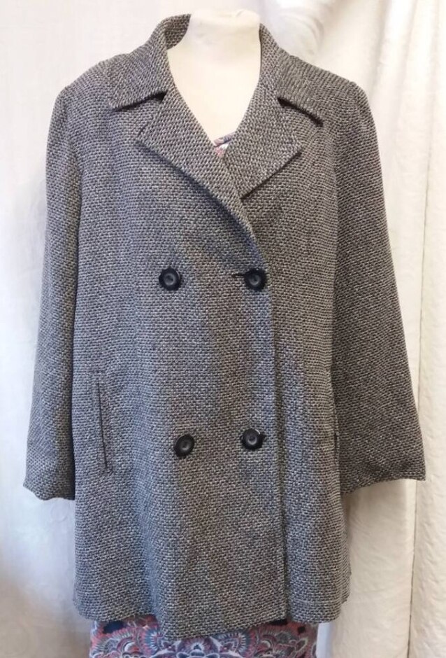 Jacques Vert Long Length Jacket Or 3/4 Coat Black & White Size: 16