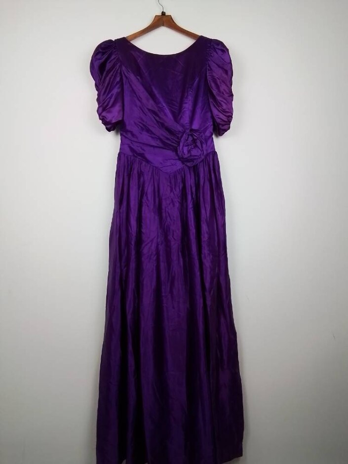 Unbranded Vintage Poofy Shoulders Long Dress Purple Size: 12