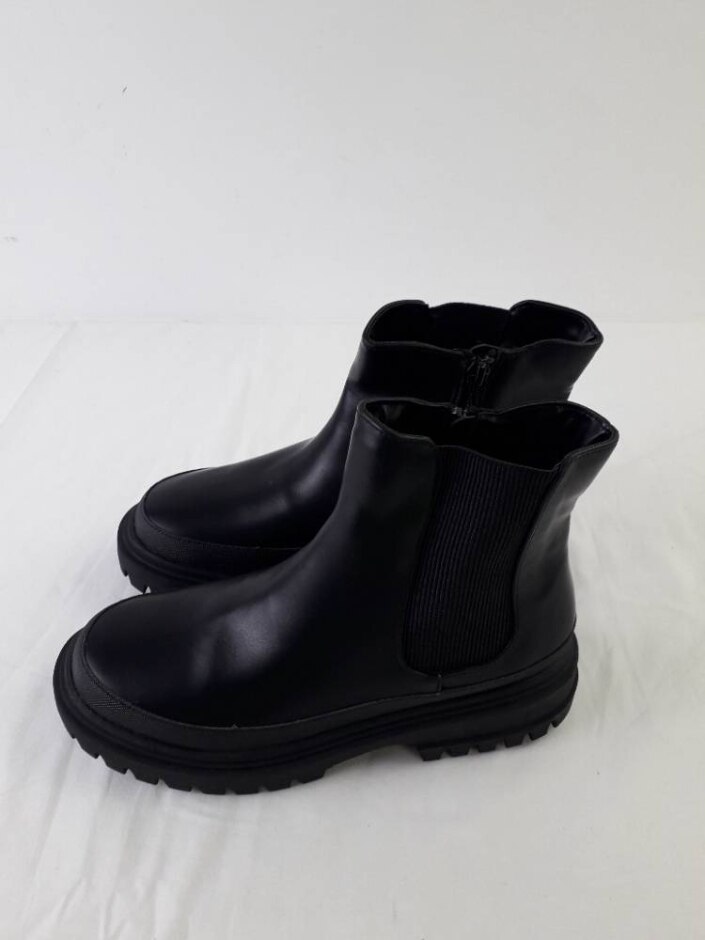 M&s Kids Leather Chelsea Boots  Black Size: 3