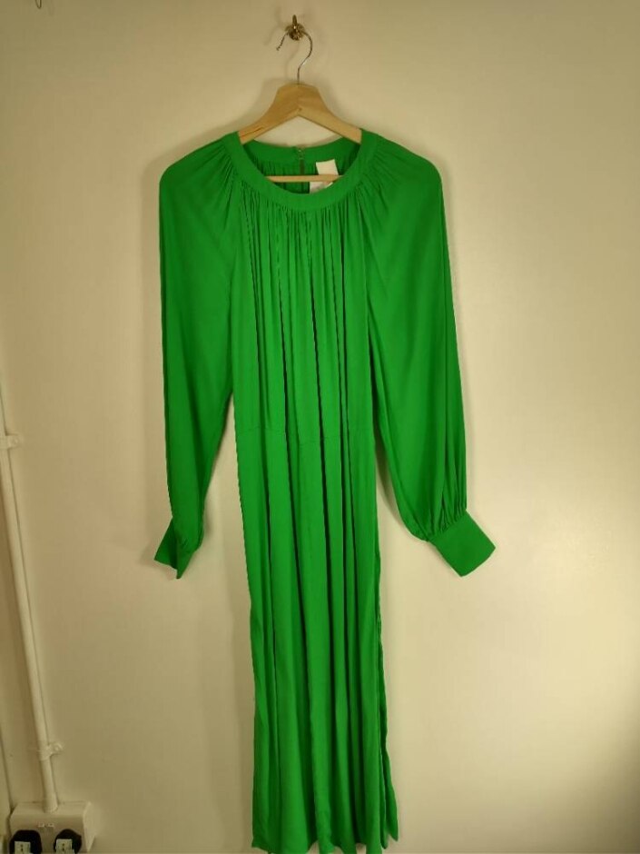 H&m Loose, Long Sleeve Dress Green Size: S