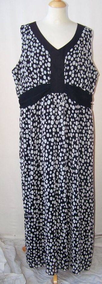 Marisota Maxi Dress Black Size: 22