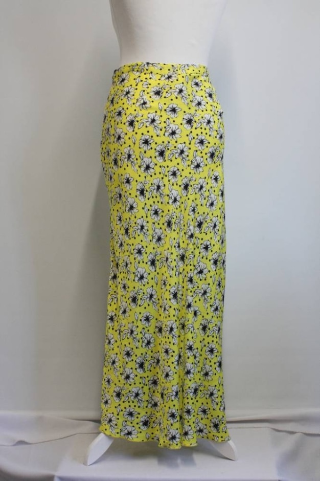 Zara Yellow A-line Flower Skirt Yellow Size: Xl