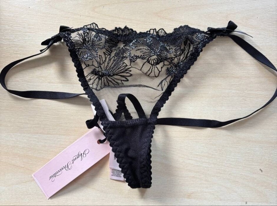 Agent Provocateur  Agent Provocateur Women Thong Black Size: Xs