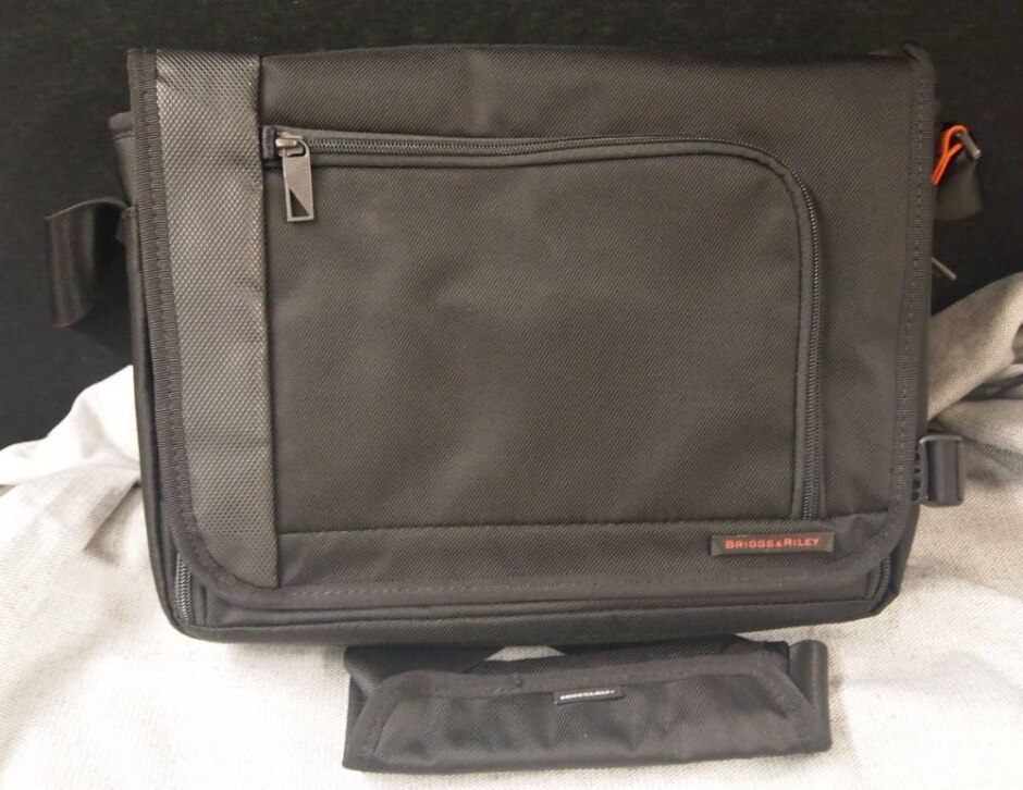 Briggs & Riley Verb Instant Messenger Bag Vb105-4