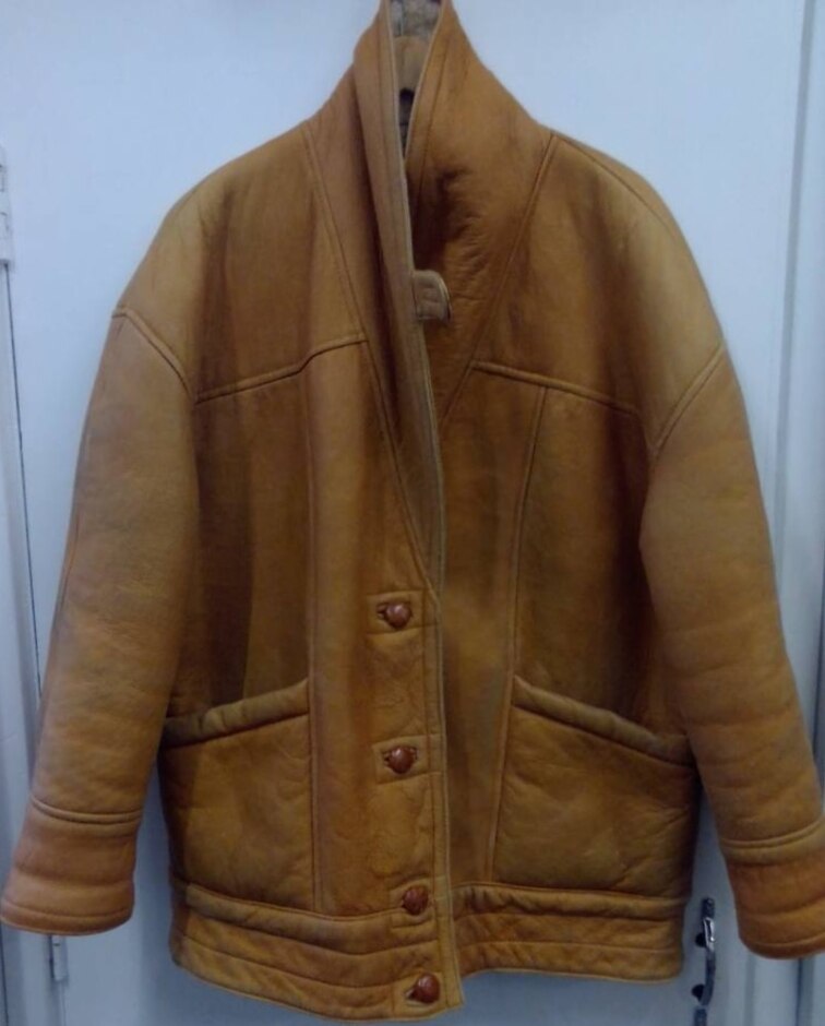 Yorn Paris Sheepskin Jacket Chamois Size: L