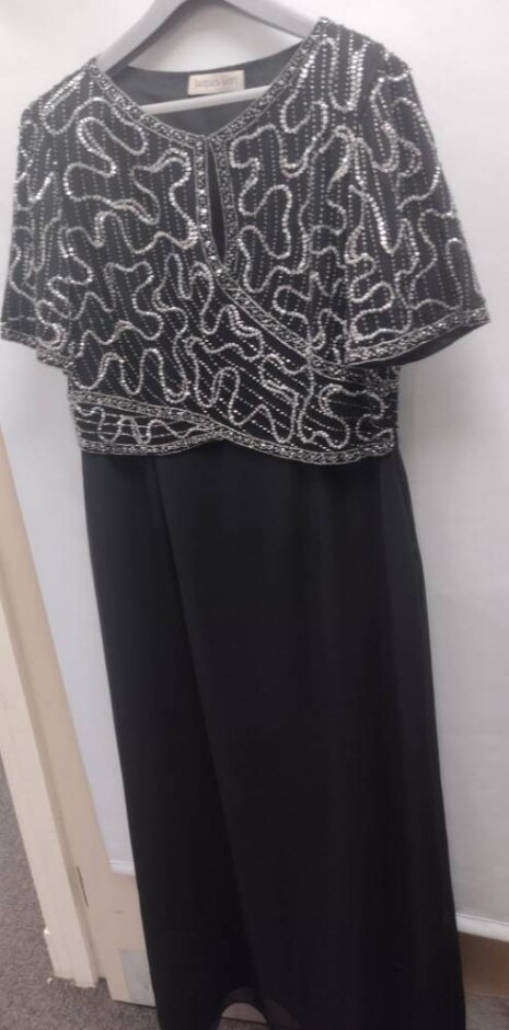 Jacques Vert Evening Dress With Sequins Black Size: One Size