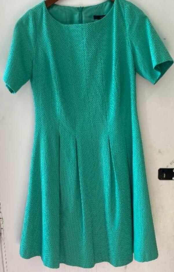 Coast Short Sleeve Pleated Dress Green Size: 10