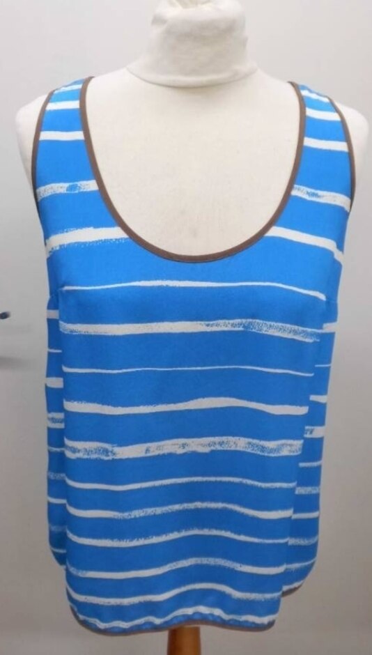 Steffen Schraut Silk Sleeveless/vest Top Blue Size: 12