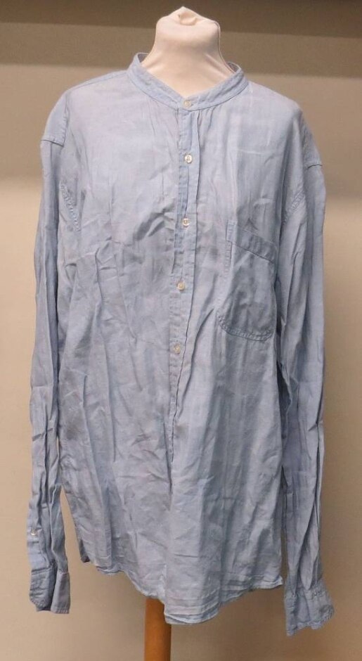 Lands' End Long-sleeved Shirt Light Blue Size: Xl