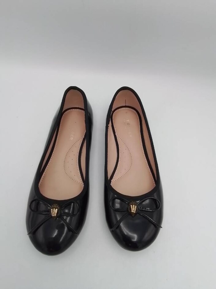 Kurt Geiger Mini Esme Girls Shoes Black With Gold Eagle Size Uk 2