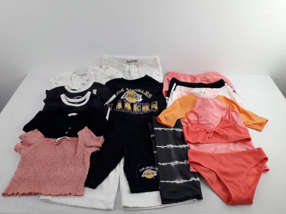 M&s Girl's 15xbundle T-shirts, Trousers, Shorts, Tops Multicolour Size: 8 - 9 Years
