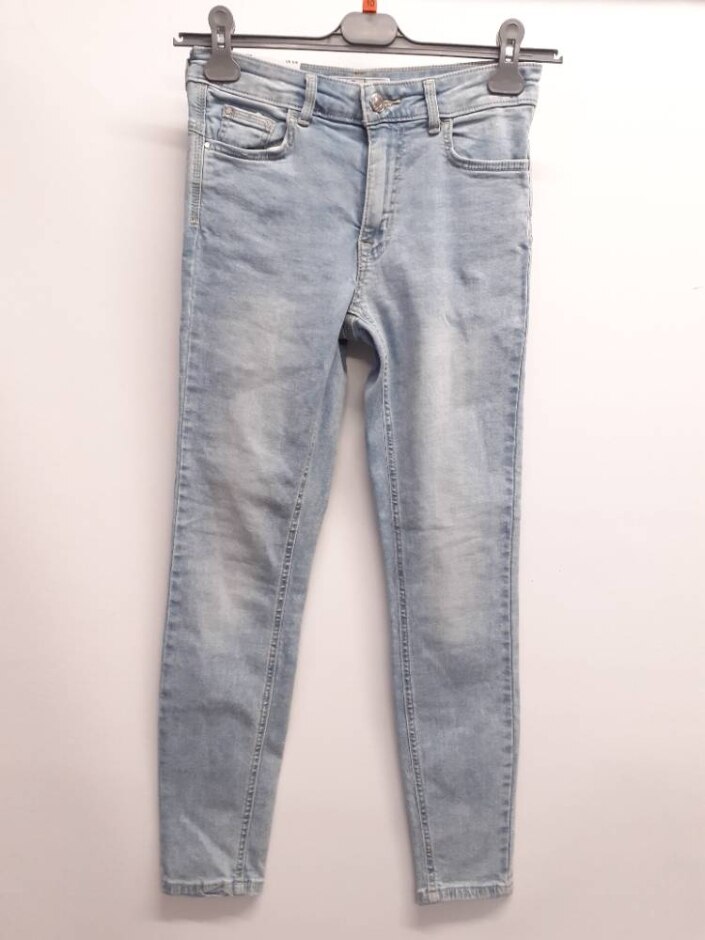 Alexa Mid Rise Skinny Jeans New/tags In Light Blue  Size: 10