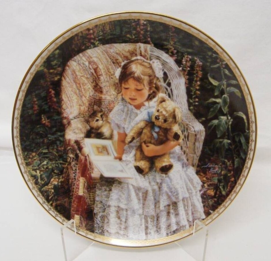 Limited Edition Plate - Teddy Bear Tales By Sandra Kuck