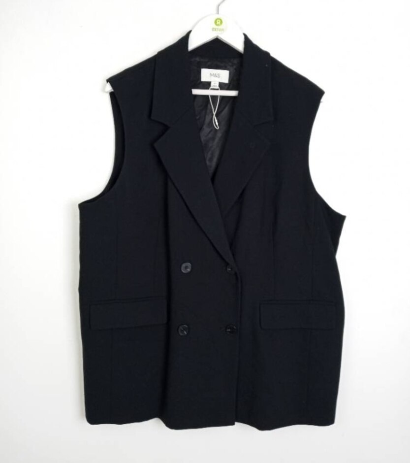 Marks & Spencer Nwot Sleeveless Blazer Black Size: 20