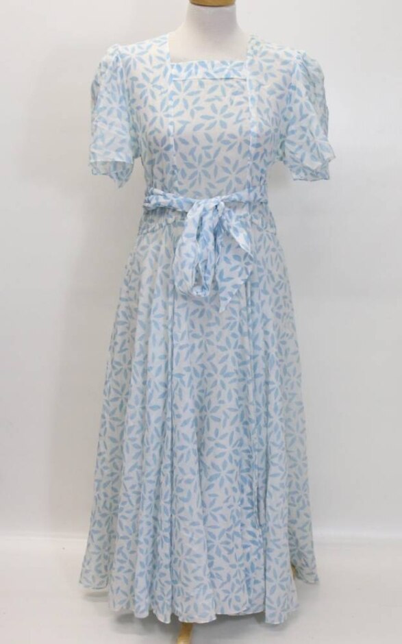 Gold Label By Tricoville Vintage 70s Floral Maxi Dress Blue & White Size: 8