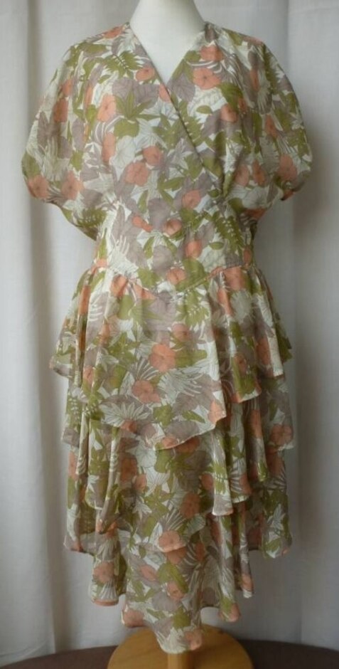 Claudia Fashions 80s Tiered Chiffon Midi Dress Floral Size: 14