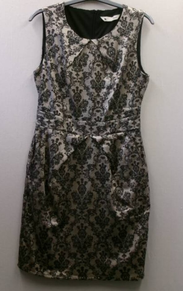 Yumi Dress Gold Black Size: 12