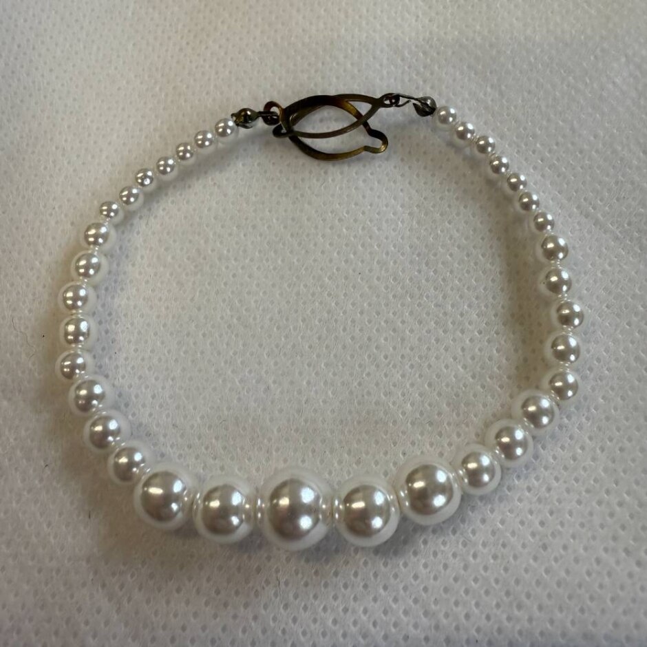 White Pearl Bracelet