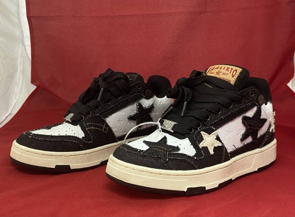 Kaalixto Collection Star Trainers Size 3.5