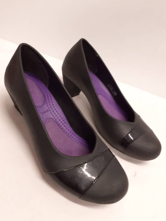 Crocs Black Rubber Heeled Court Shoes, Size 8