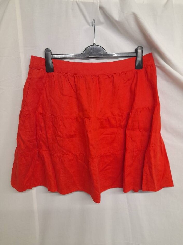 Boden Tiered Mini Skirt Red Size: 18